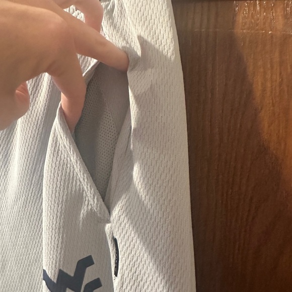 Men's Nike dri fit on field WVU shorts - Picture 3 of 5